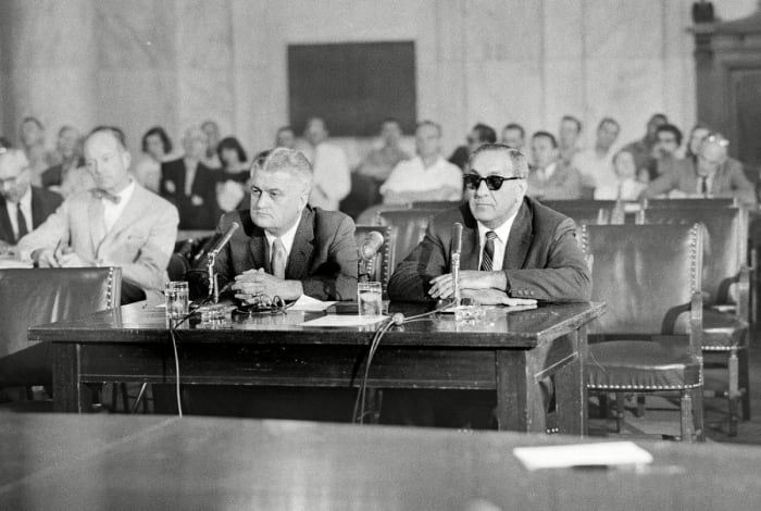 Accardo (right) testified before the Senate in 1958.